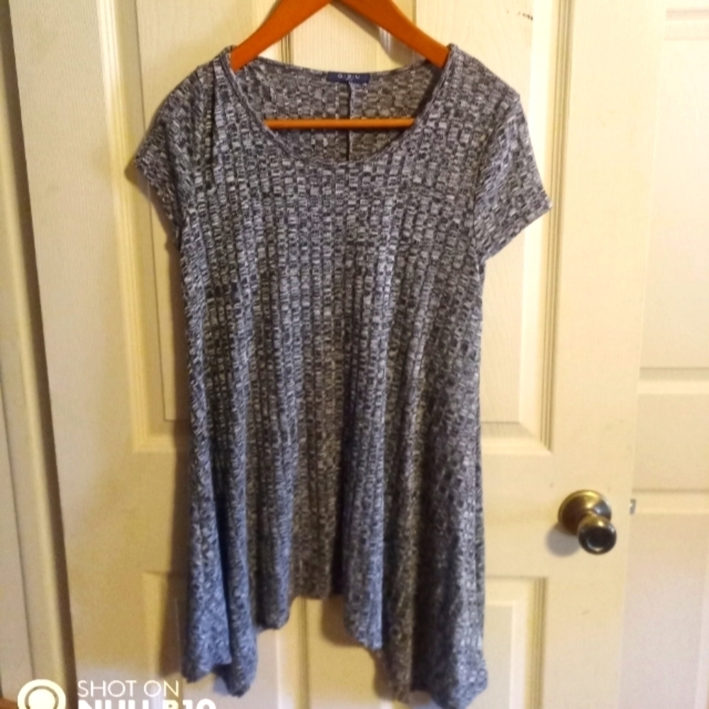 Women's Size Large Asymmetrical Top